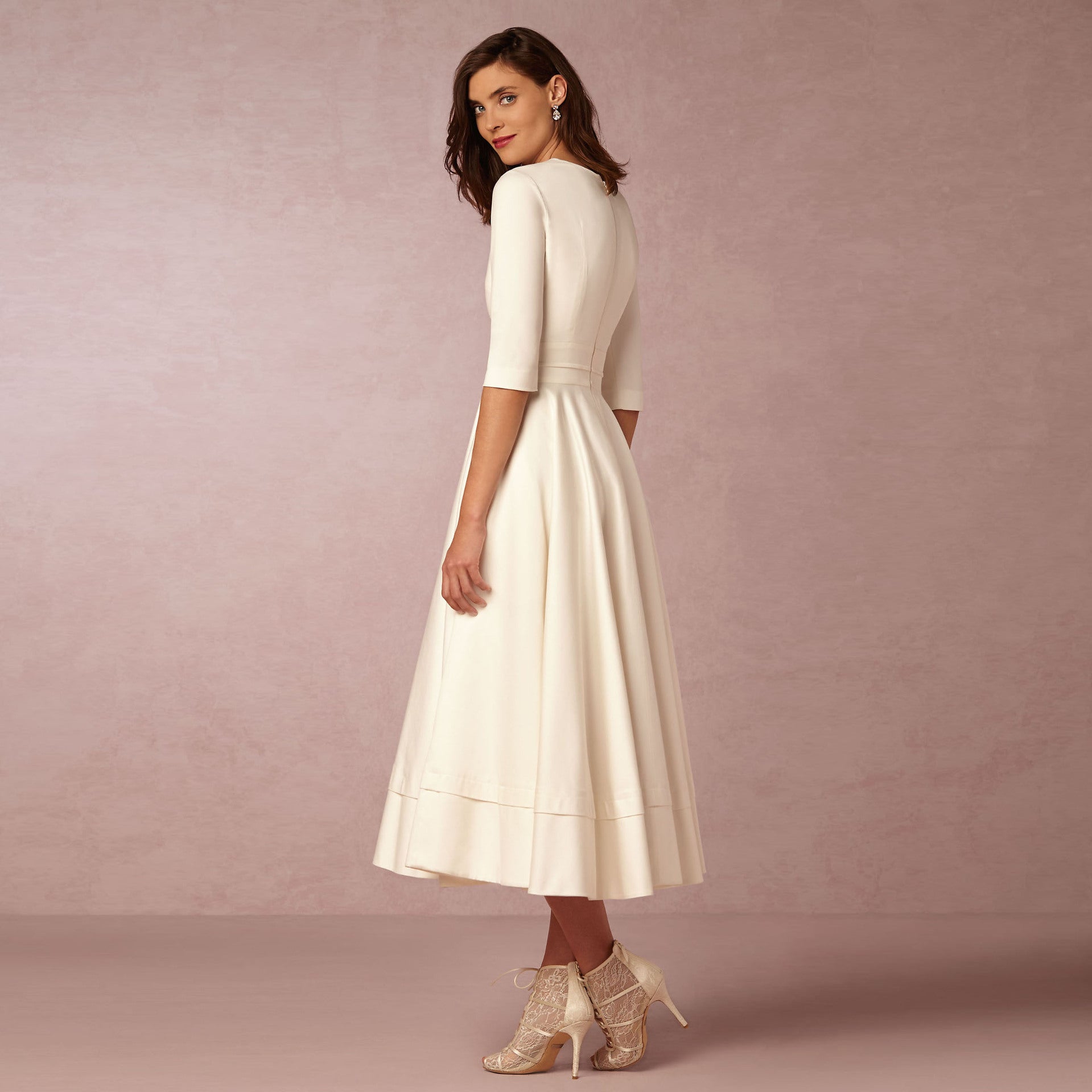 Nylah - Vestido midi con escote en V profundo