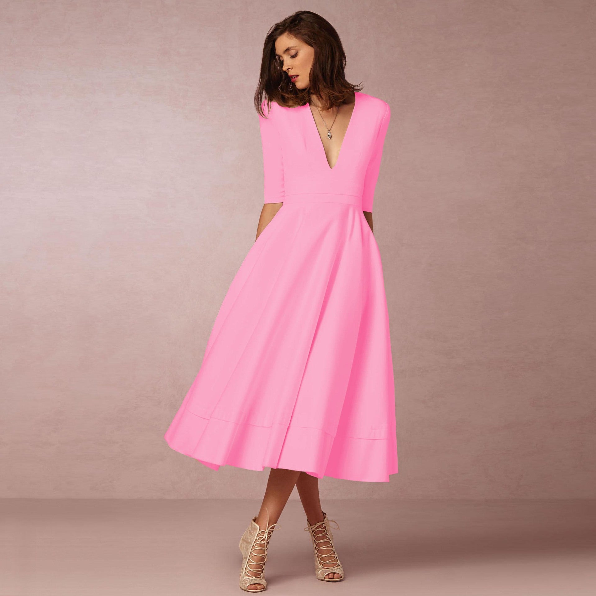 Nylah - Vestido midi con escote en V profundo
