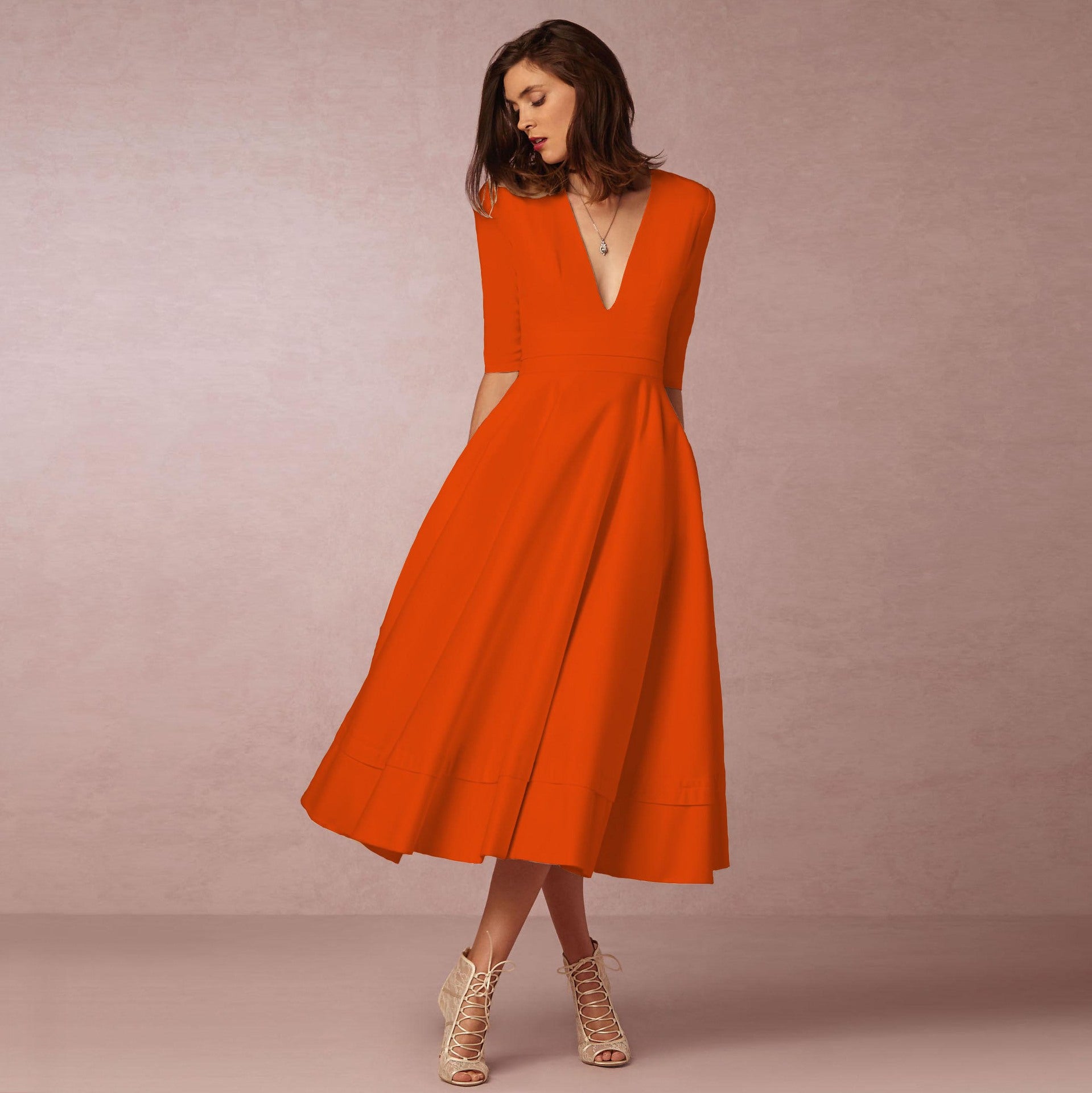 Nylah - Vestido midi con escote en V profundo