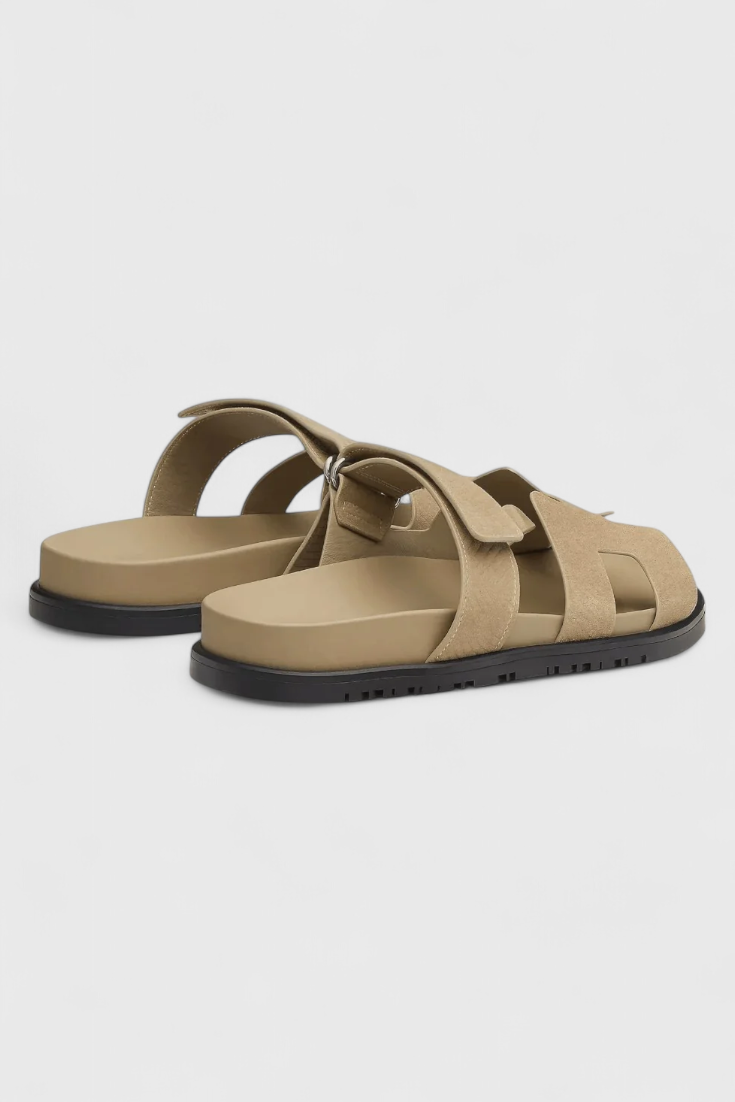 Bravely - Sandalias deportivas con diseño de H