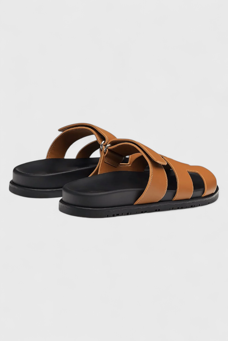 Bravely - Sandalias deportivas con diseño de H