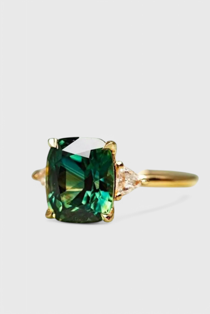 Ayla - Anillo de oro con zafiro verde