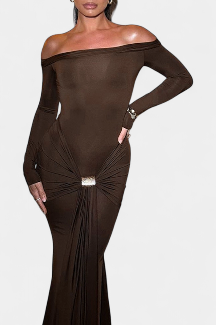 Vesna - Vestido de gala con hombros al aire